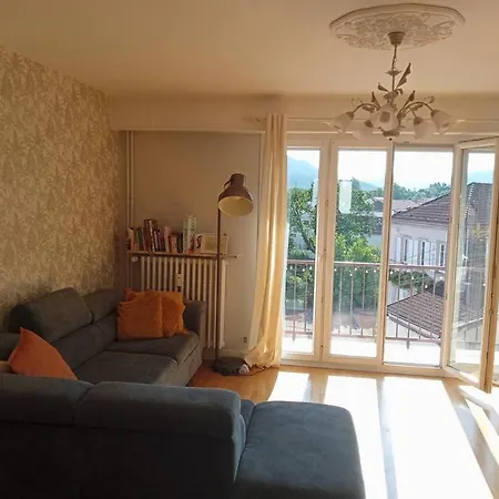 83 M2 Renove Apartment